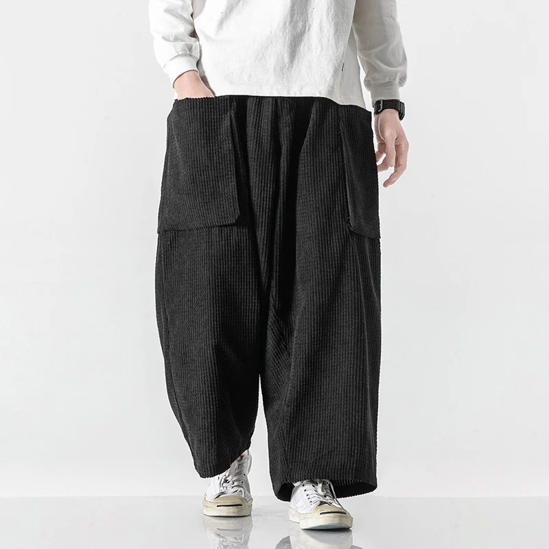 

Oversized Men Cargo Pants Corduroy Men Big Pockets Jogger Pants Man Streetwear Sweatpants Male Wide Leg Trousers Fashion 5XL