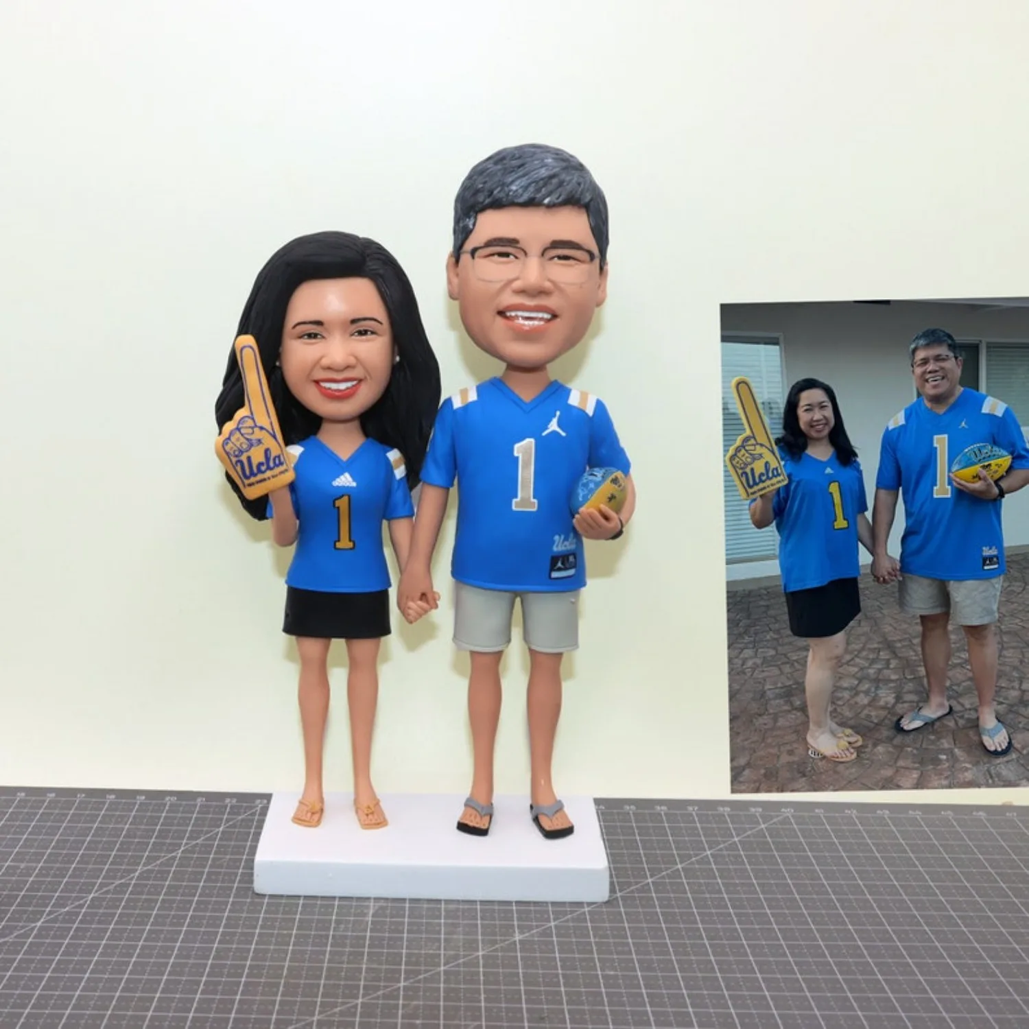 

Custom Family Wife Husband Bobblehead Personalized Double Parent Figurine Anniversary Gift Handmade Full Body Clay Figure Art