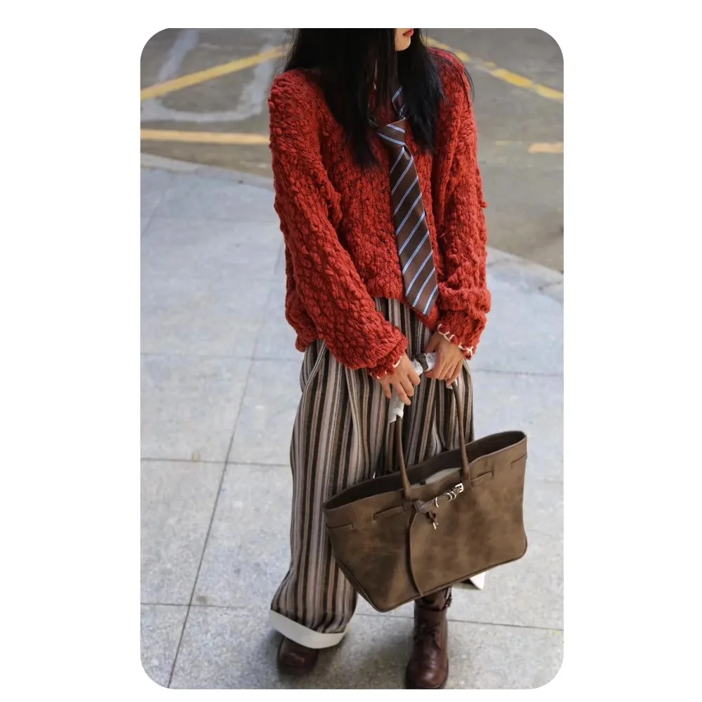 

High Quality Large Capacity Light Luxury Texture Suede Underarm Bag with Buckle Tote Bag Retro Shoulder Portable Leather Bag