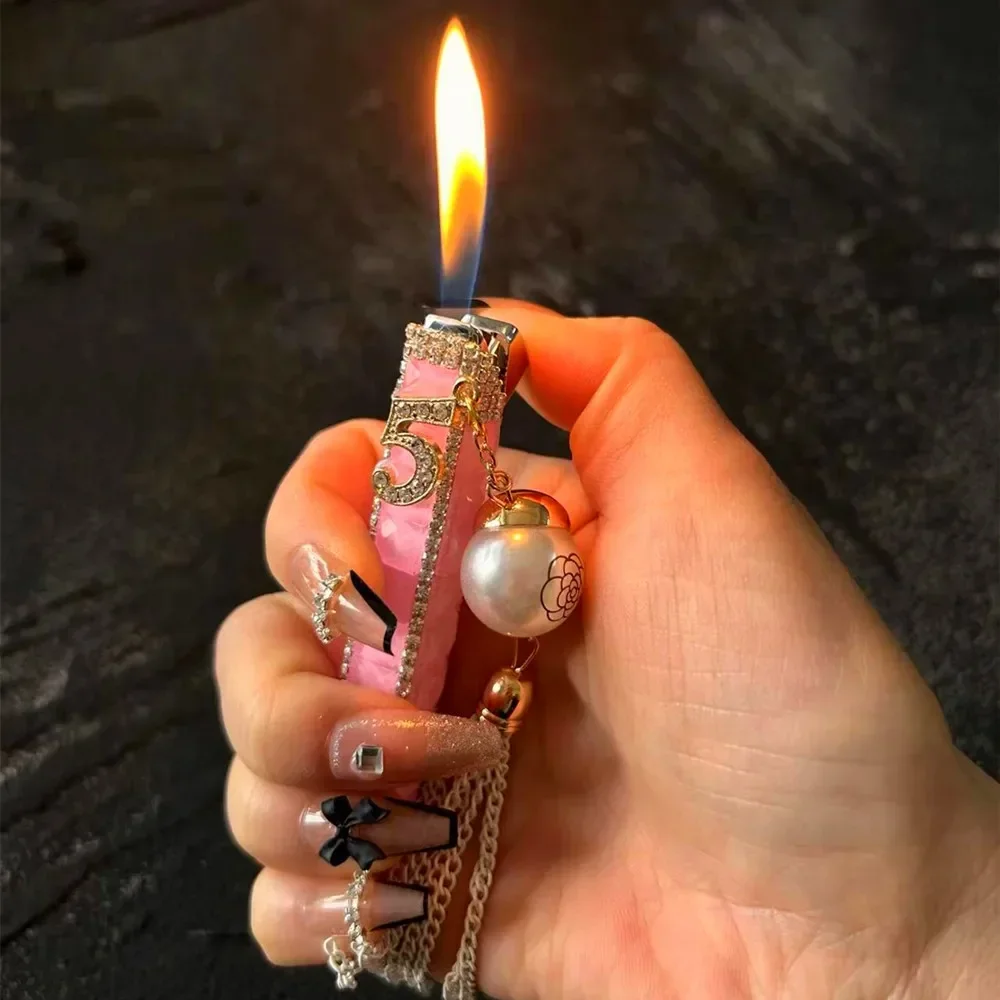 Diamond Embedded Ladies Butane Gas Lighter Portable Open Flame Cigarette Lighter Unique Cool Gift for Women