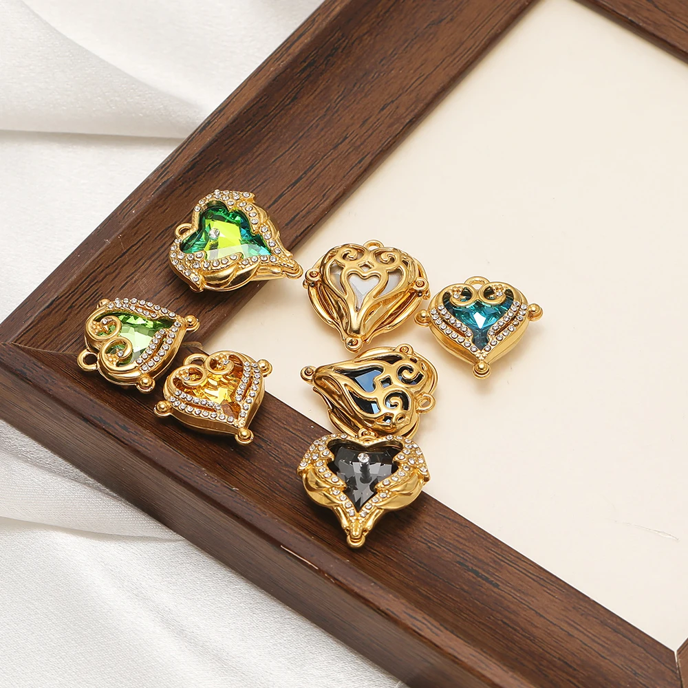2 Stück Gold Edelstahl Hohlflügel Herz Zirkon Charms für DIY Halsketten Anhänger Ohrringe Schmuckherstellung Großhandel – Detail 4