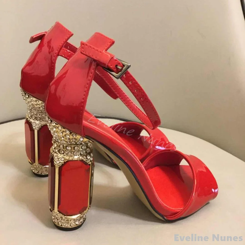 Rood Lakleer Edelsteen Strass Sandalen Vrouwen Bling Bling Enkelbandje Open Teen Dikke Hak Mode Zomer Feest Sandalen