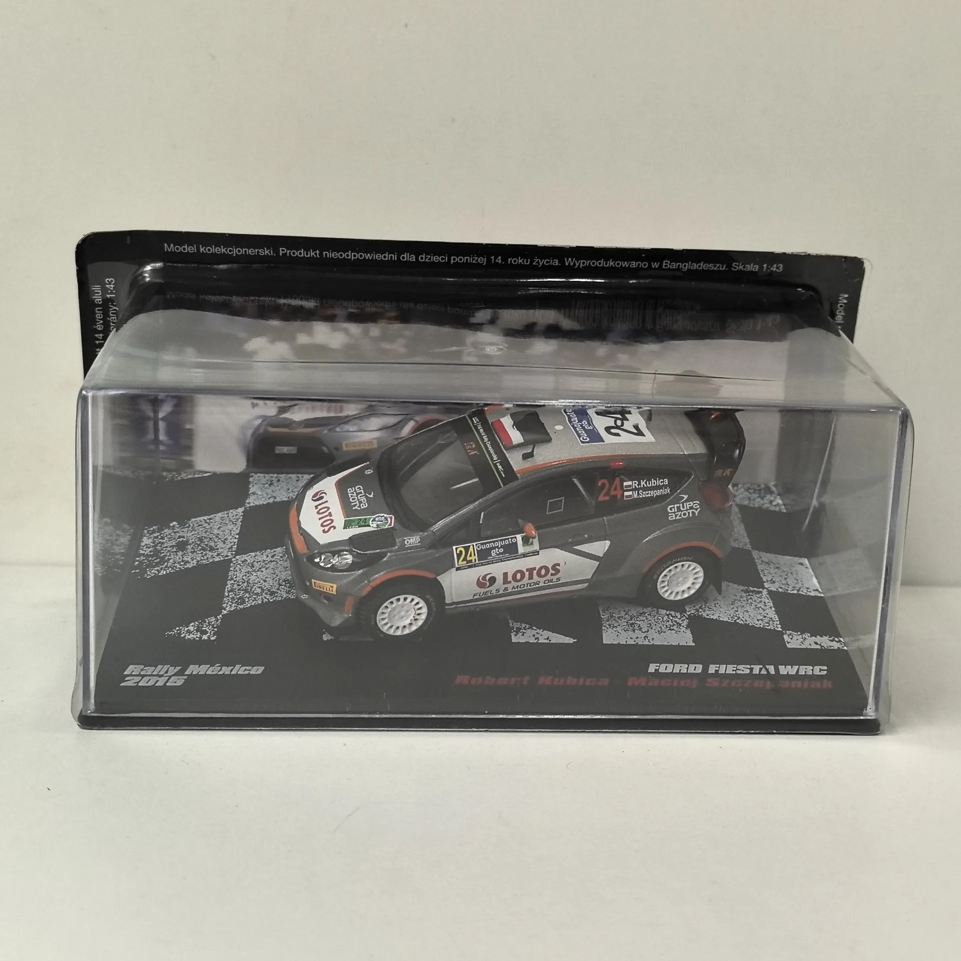Box Cracking Diecast IXO Escala 1/43 FORD FIESTA WRC # 24 2015 72 Modelo de Coche de Aleación