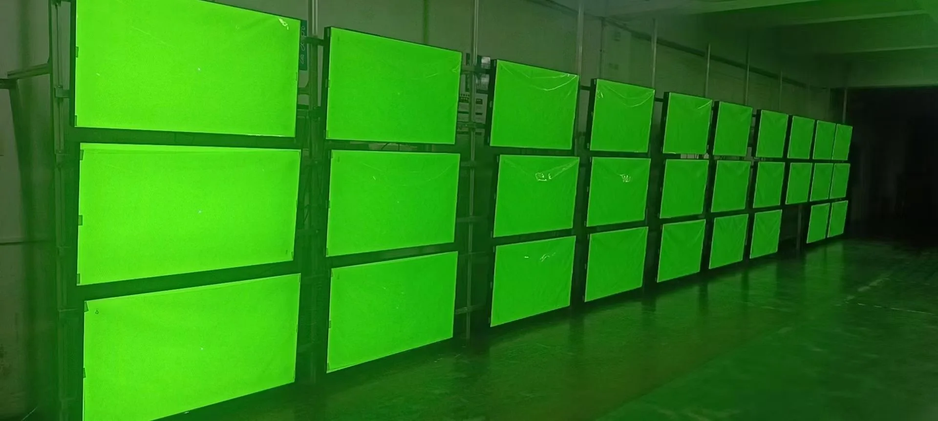 32/43/49/50/55/65/98/75/86 Zoll vertikale LED-Werbemaschine für den Innenbereich, All-in-One-Touch-Highlight