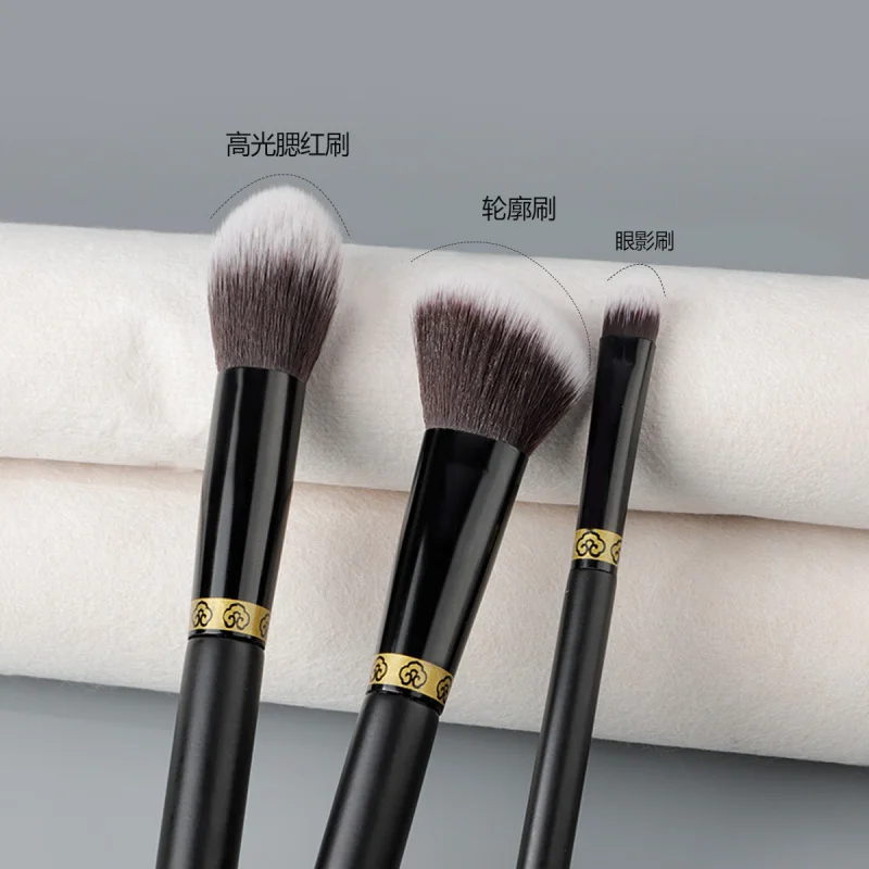 Companheiro de maquiagem pó macio para arranhões forte três contorno de alto brilho pincel de sombra de olhos ferramentas de beleza