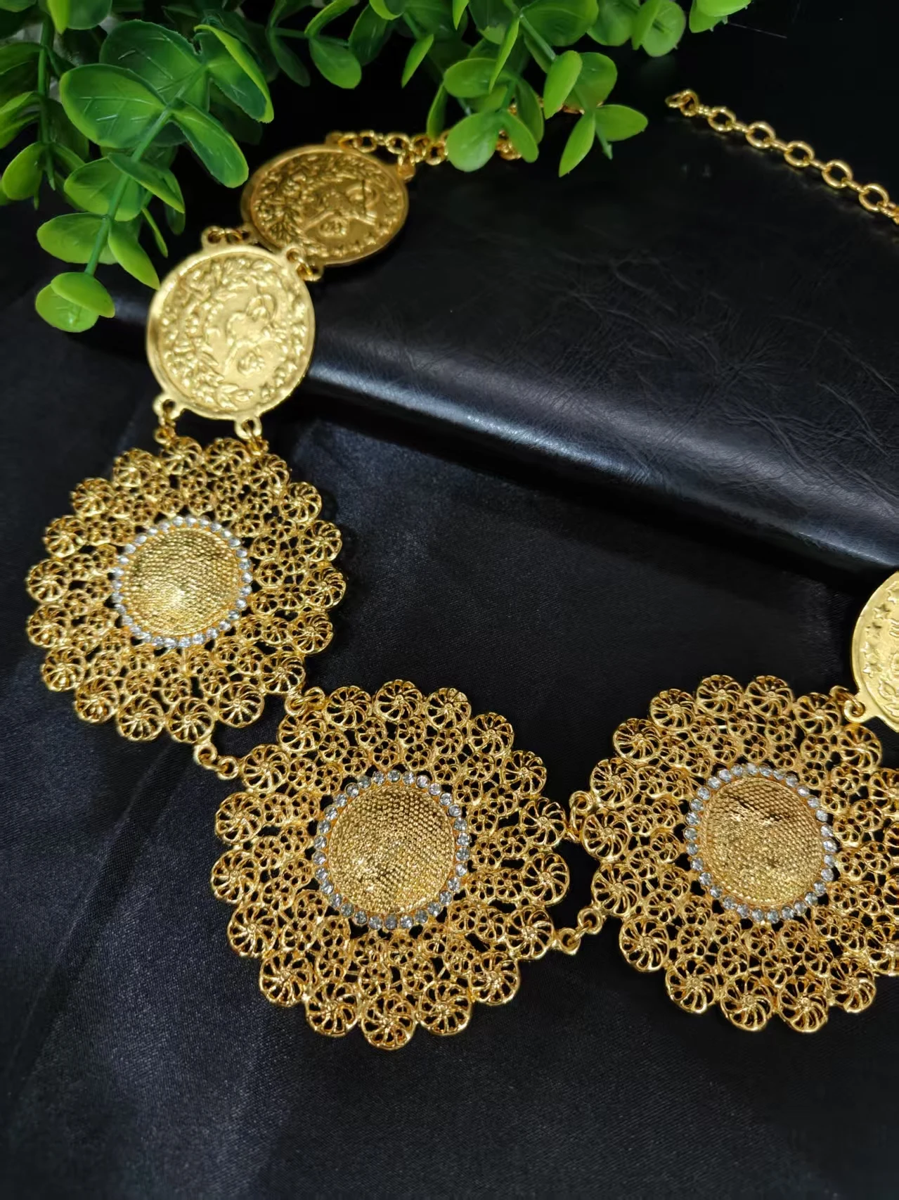 女性エチオピアゴールドカラージュエリーセットブライダルドバイ結婚式ブラジルエリトリアアフリカイヤリングネックレスジュエリーセット