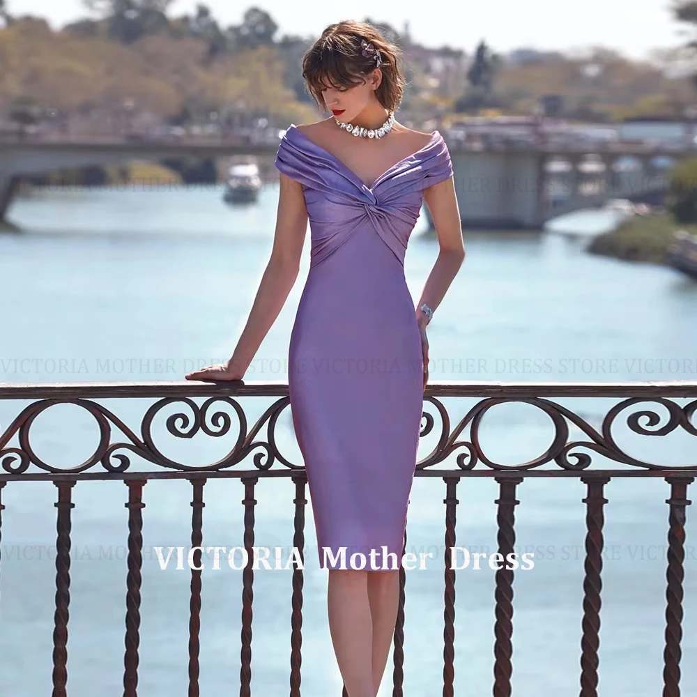 

Customized Simple Lilac Off Shoulder Mother of the Bride Dresses V Neck Sleeveless Wedding Party Gowns Knee Length Sheath