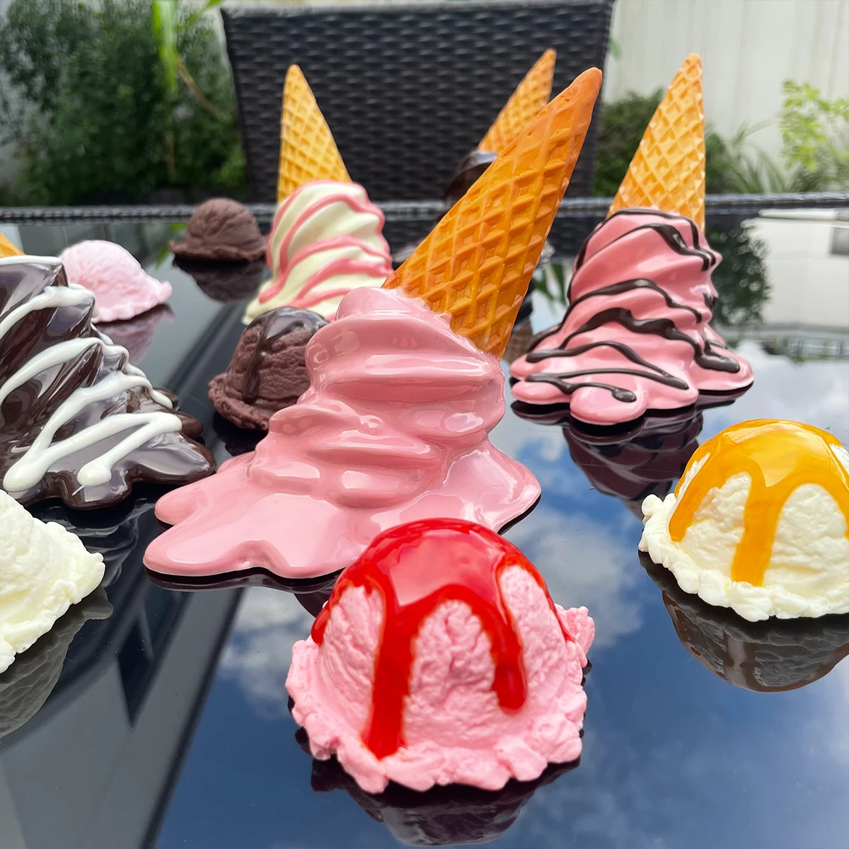 15cm Resin Melted Ice Cream Cone Model Artificial Spilled Waffle Cone Prop with Glossy Cream Syrup Drizzle Dessert Ornament