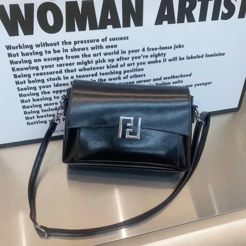 

Minimalist Simple Unique Handbag For Women Featuring Large Capacity Leather And Casual Trendy Style