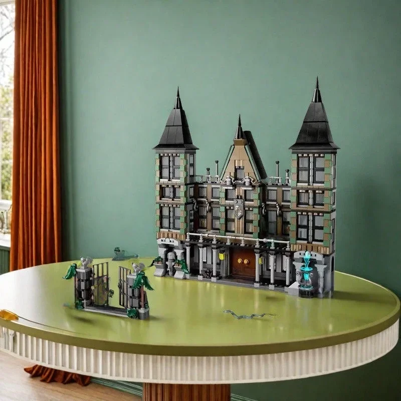

Spot 1601 штук MOC Malfoy Manor, расширение, модульные собранные строительные блоки, набор игрушек для приключений, детский рождественский подарок