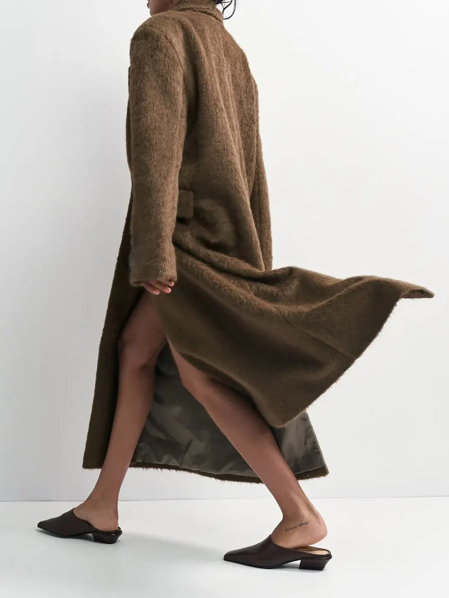 TWOTWINSTYLE Fashion Double Breasted Lapel Long Woolen Coat for Women Oversized Loose Maxi Teddy Back Split for Autumn Winter
