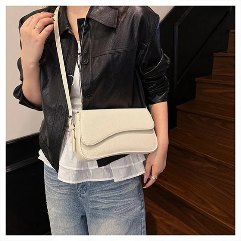 

Elegant Messenger Bag For Women, Leather Material With Exquisite Craftsmanship, Crossbody Bag For Daily Use