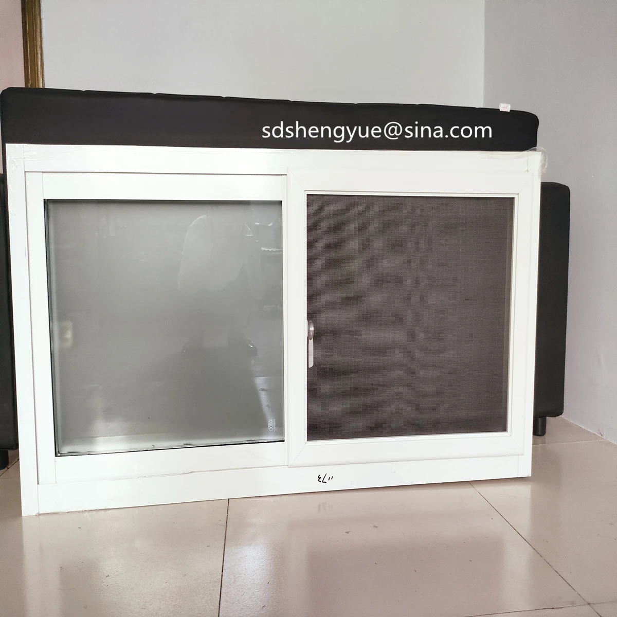 80 series customized size thermal Aluminum sliding windows  with double tempered glass linclude fly screen to Australia