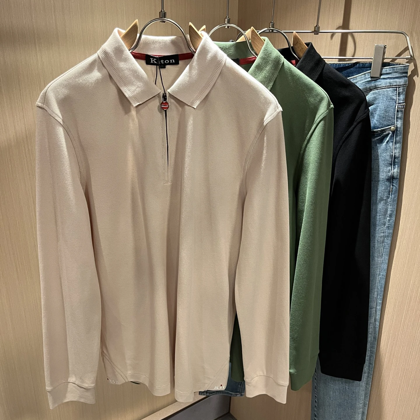 

Kiton 25aw Деловая повседневная универсальная рубашка-поло с длинными рукавами и лацканами на половину молнии
