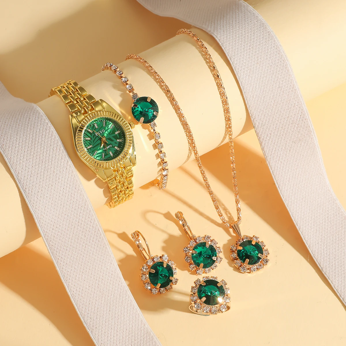 

No gift box; new fashion novelty pin strip scale steel strap watch full diamond jewelry 5-piece set