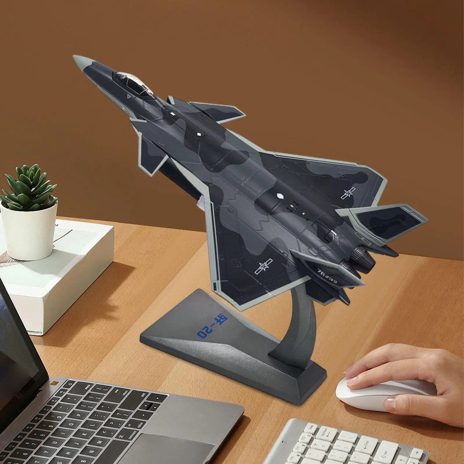 

1:100 Simulation Chengdu J-20 Diecast Alloy Aircraft Toy Toy for Souvenir Shelf Ornament Keepsake Birthday Gift Room Decoration