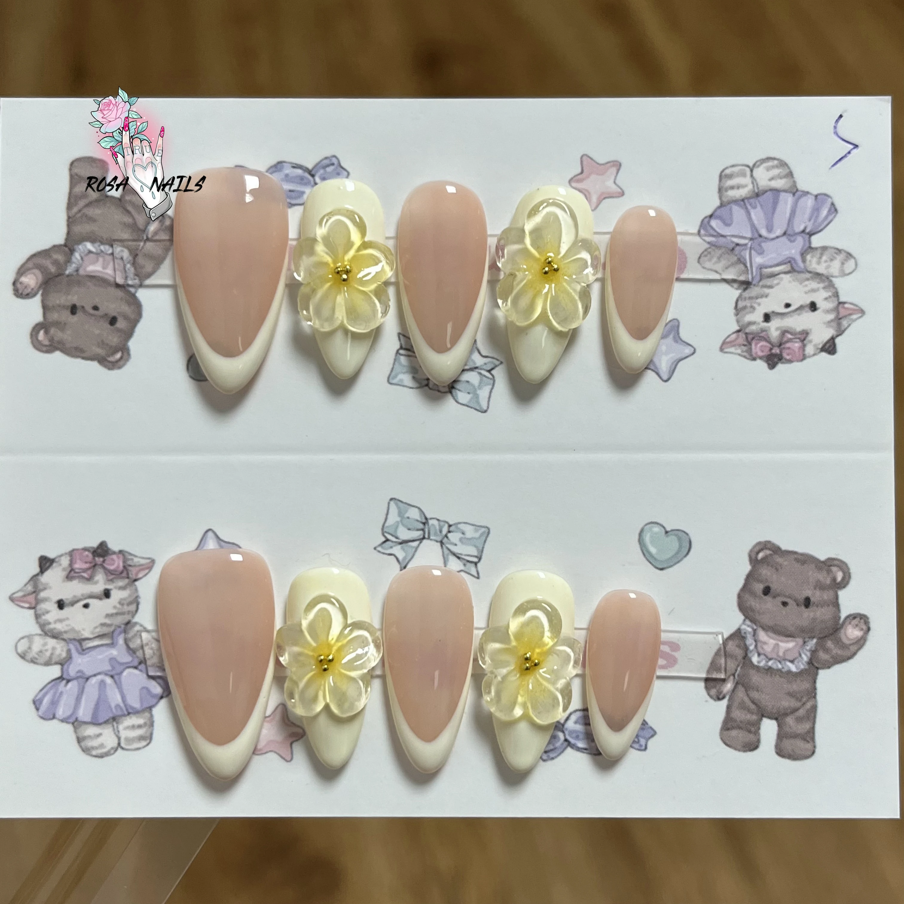 

Handmade French Tip Nails Almond Cute 3D Yellow Flower False Nail Tips Presson Flowers Autumn Acrylic Handmade Press on Nails