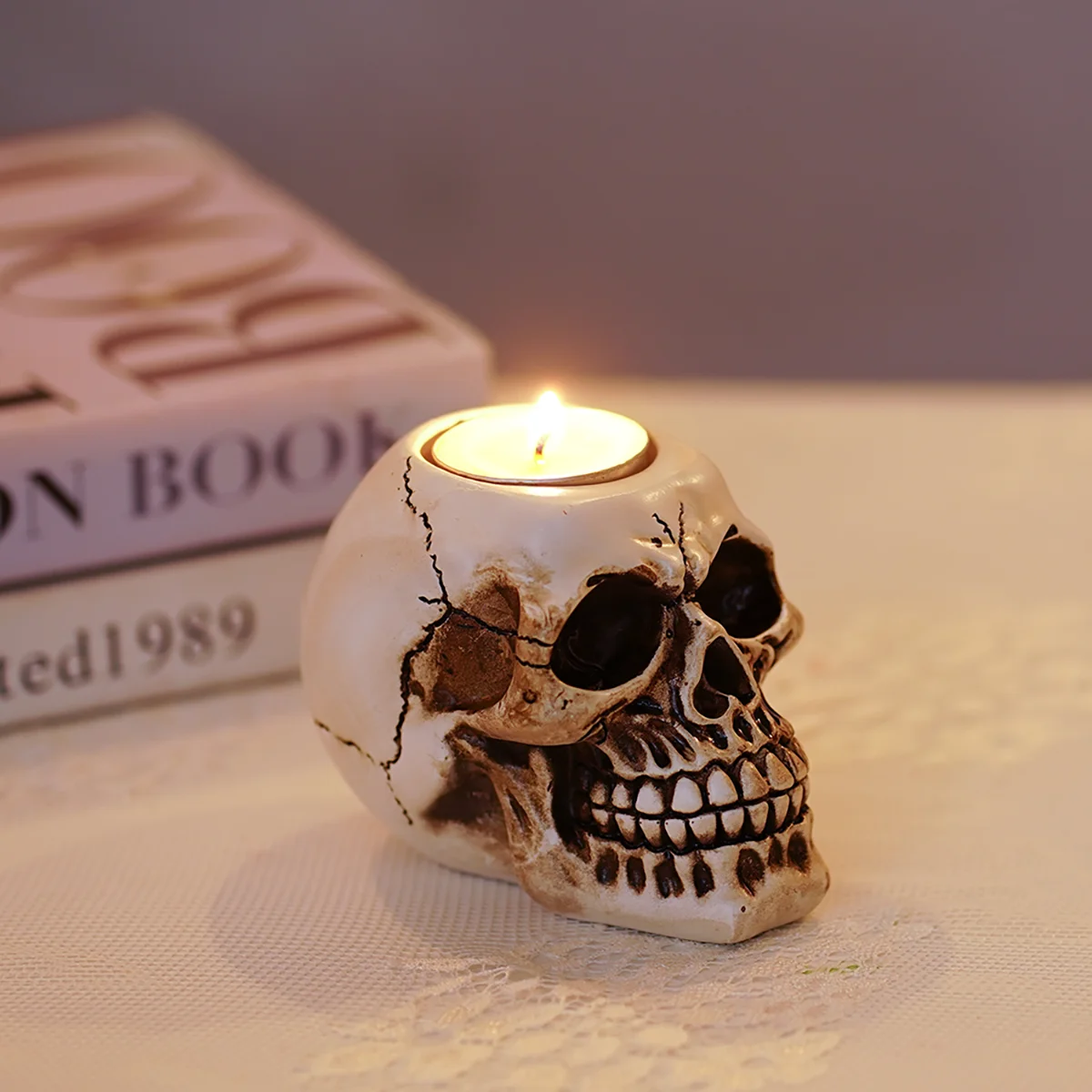 

New Skull Tea Candle Holder Cup Decoration For Halloween Horror Display Home Decoration Decorative Resin Aromatherapy Candlestic