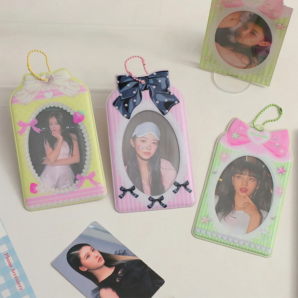 Porta-cartões de PVC Kawaii com gravata borboleta porta-cartões de desenho animado de 3 polegadas com chaveiro capa protetora para foto