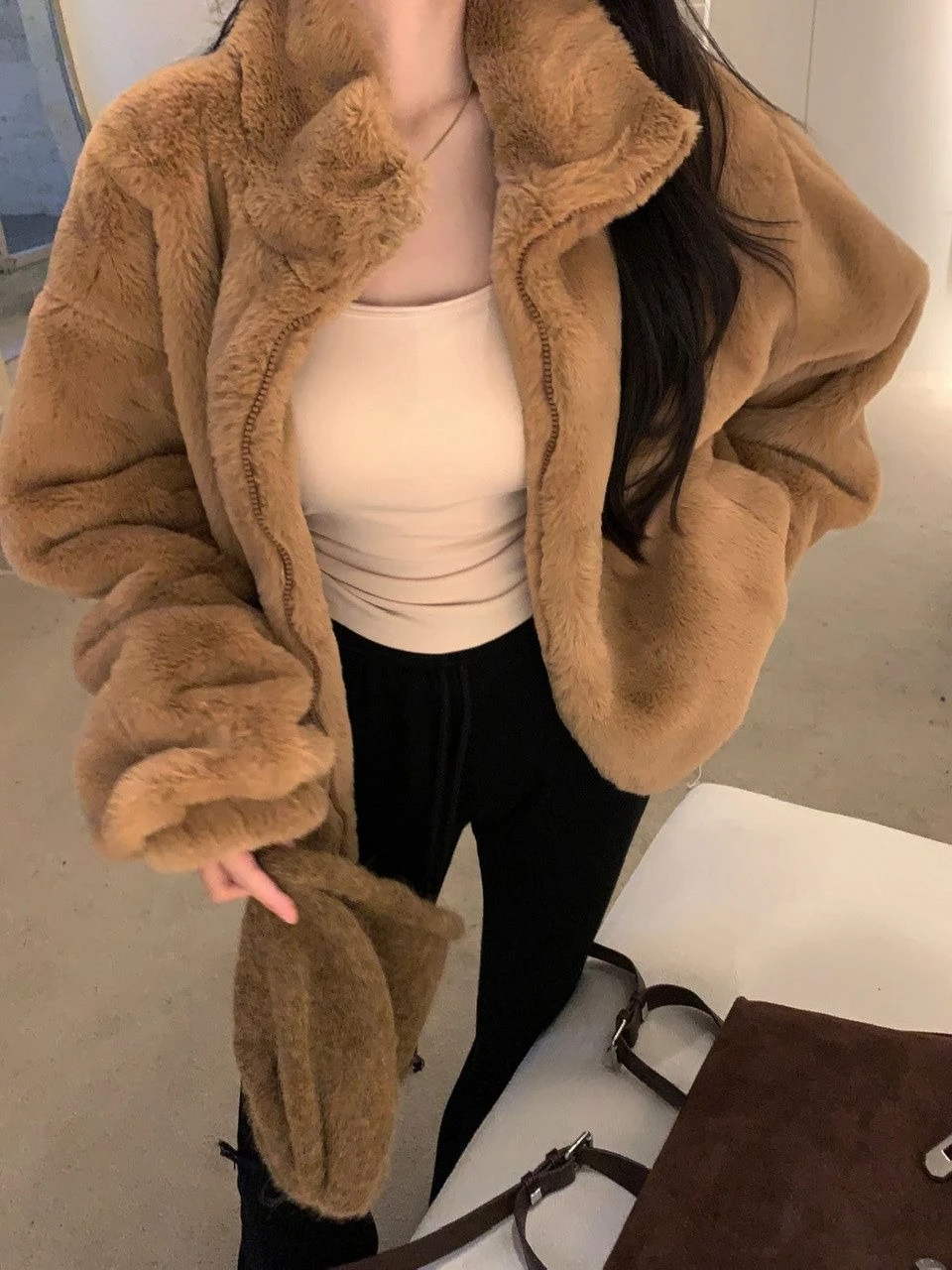

2025 Winter Women's Cropped High Waist Puffer Coat Thickened Thermal Insulated Bomber Jacket Casual Streetwear Outerwear