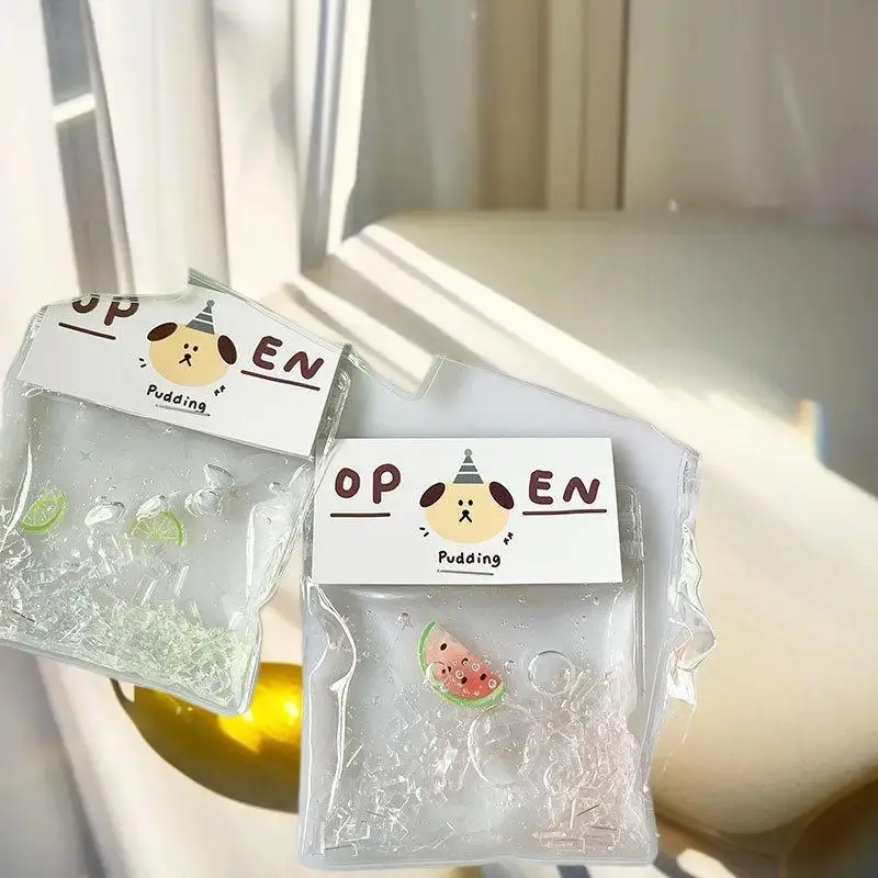 단일 조각 금붕어 스퀴시 볼, 부드러운 스트레스 해소 장난감, 장난스러운 안티 스트레스 활동을 위한 슬로우 모 스퀴즈 소품