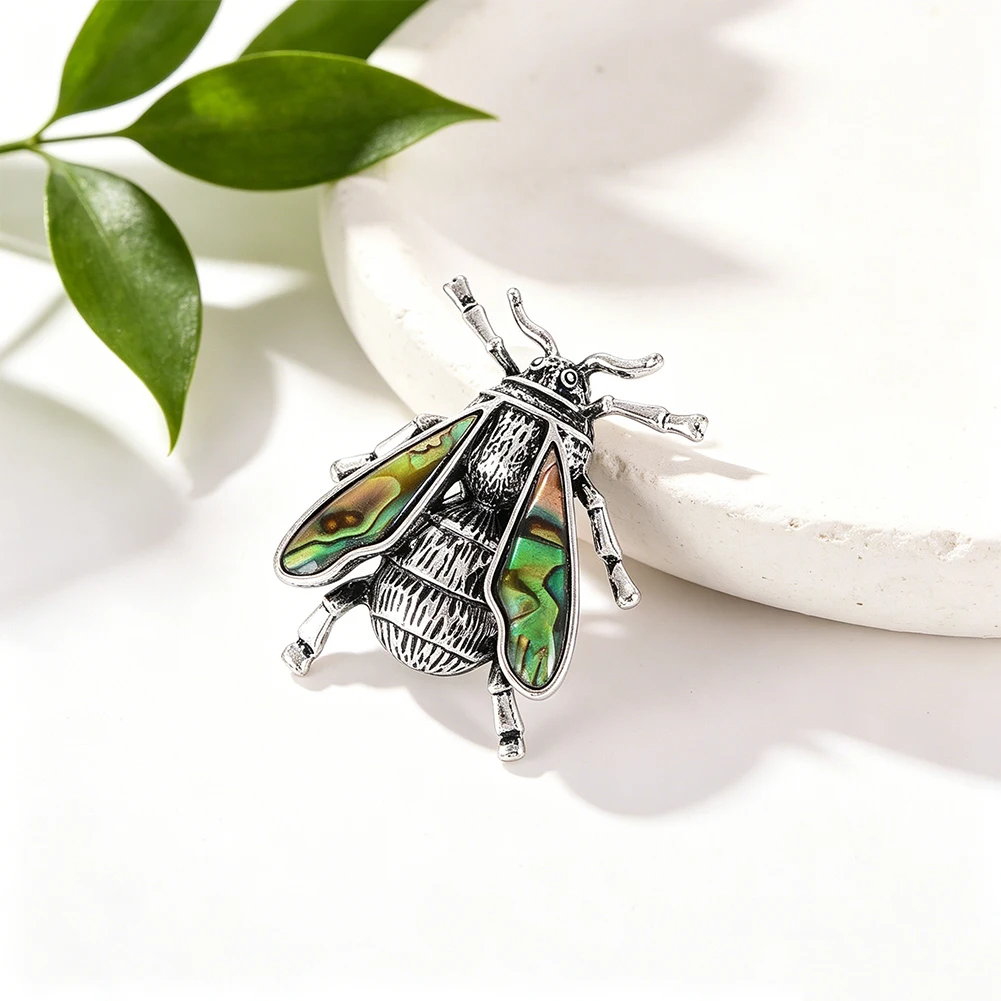 Antique Silver Bee Brooch Abalone Color Shell Insect Pin Suit Coat Decor Brooch Retro Style Clothing Accessory Brooch