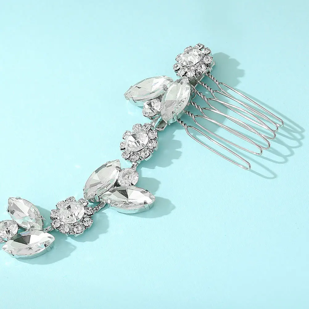 

Crystal Bride Hair Comb Sunflower Leaf Rhinestone Design Elegant Sparkly Hair Accessory for Wedding Bridal Prom Special