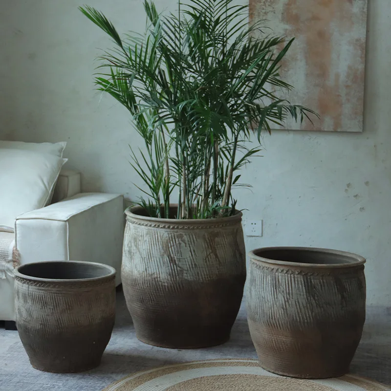 

Керамический резервуар большого диаметра, рыба, водяная лилия