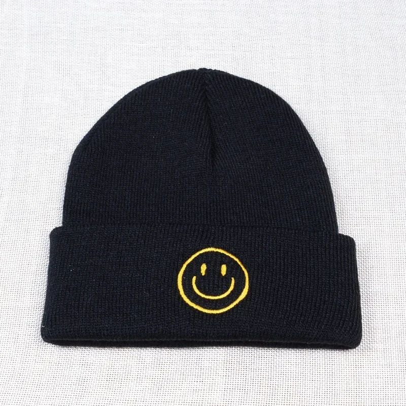 Smiley face Winter hat for women men Knitted Cuffed Short Melon Solid Color Beanie Hat autumn women's knitted hat gorro bonnet