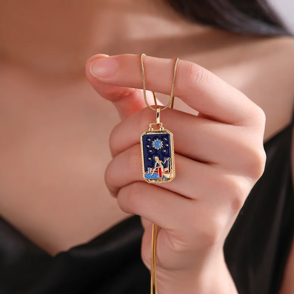 Ins Style Square Tarot Card Necklace Retro Drip Oil Star Pendant Titanium Steel Color Preserved Clavicle Chain