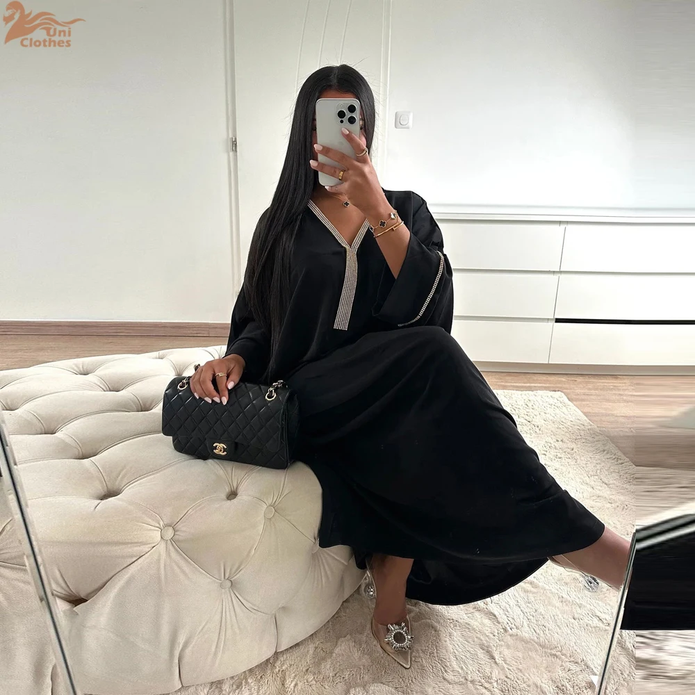 Eid Muslim Long Dress Women Bat Sleeve Caftan Abaya Satin Robe Diamond Party Abayas Ramadan V Neck Kaftan Caftan Jalabiya 2025