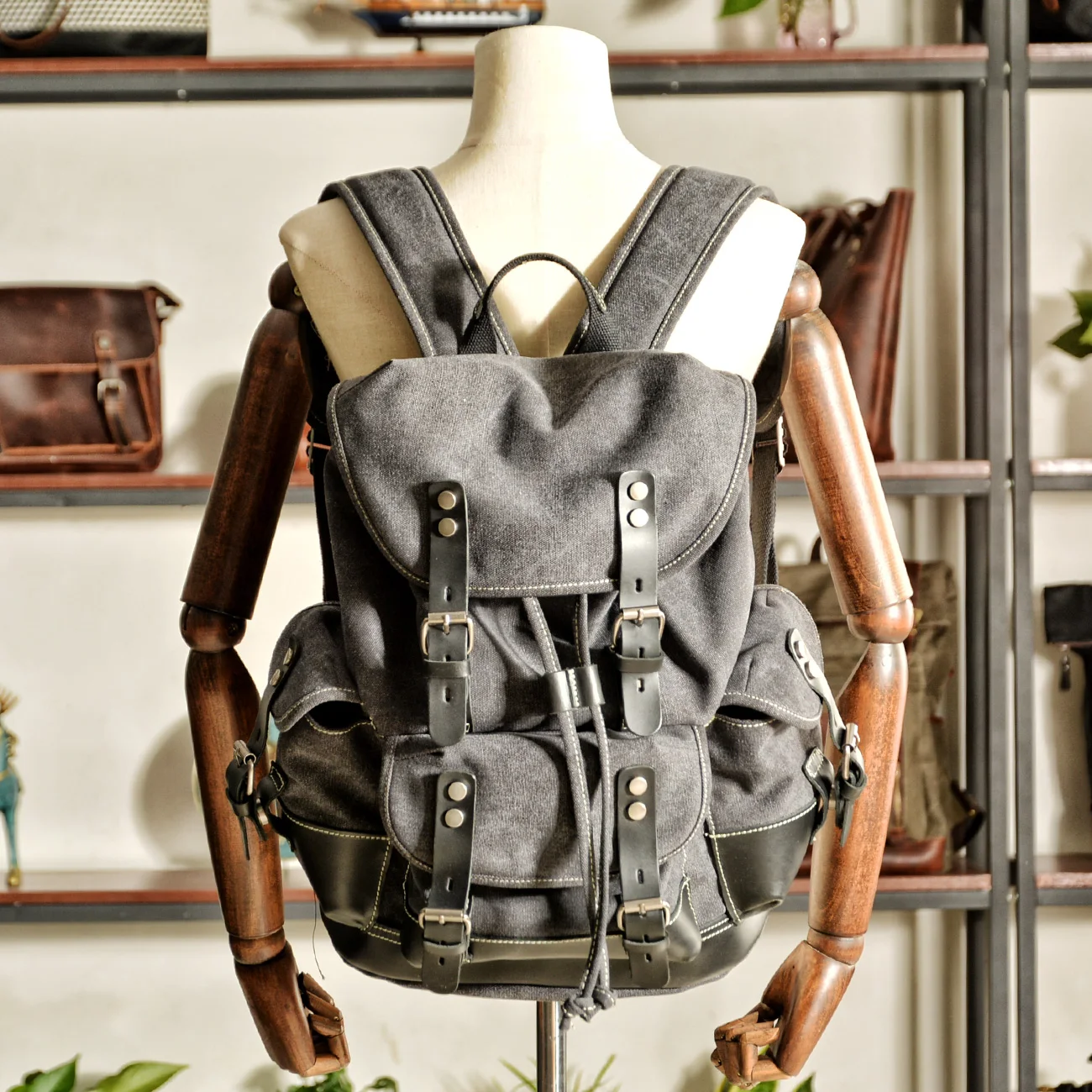 Men\'s outdoor shoulder casual student bag large capacity travel backpack canvas leather climbing bag