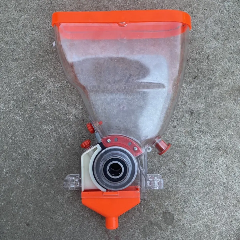 

Vegetable Wheat Planter Spare Part Accessories Manual Peanut Millet Planter Replacing Plastic Seed Box Agricultural Machinery