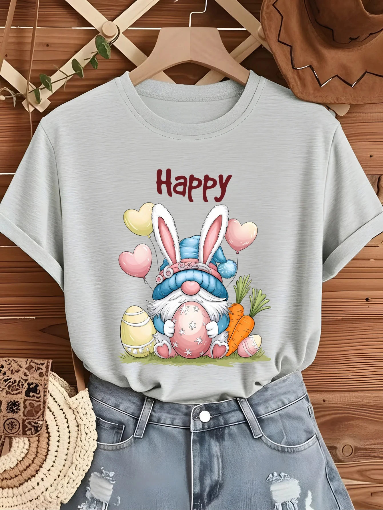 Happy Egg Rabbit Ear Printed T-shirt Heart Shaped Balloon Carrot Pattern Sweet and Cute Trendy Women's Top for Spring and Summer