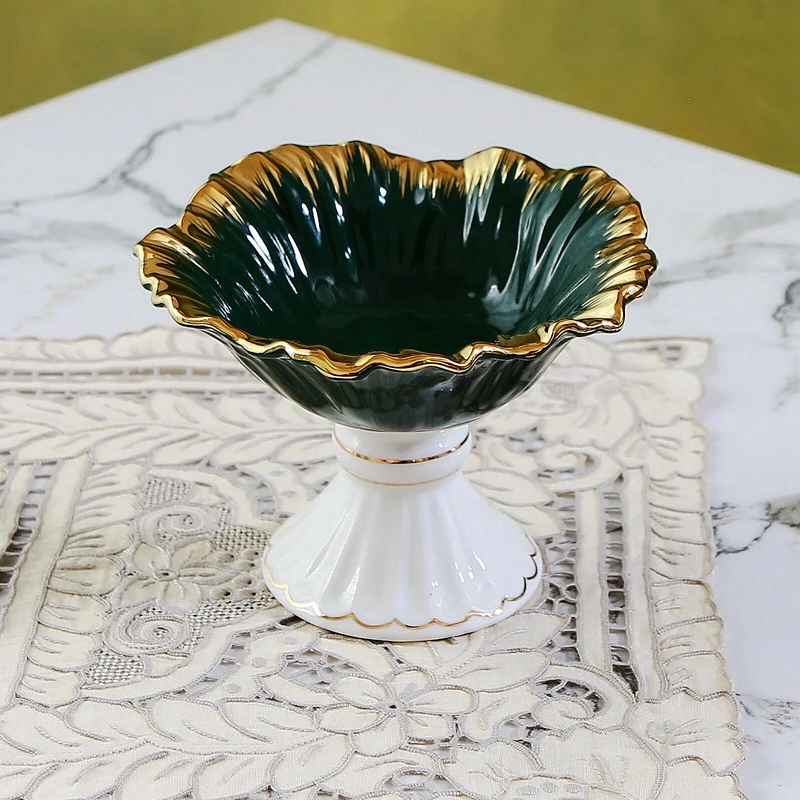 European style light luxury palace craftsmanship gold-plated ceramic flower bud fruit plate villa living room arrangement