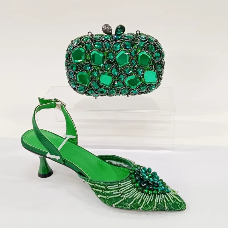 

Новые весенне-летние туфли на высоком каблуке с кристаллами и стразами, с острым носком, ремешком сзади, подходят для свадеб и вечеринок