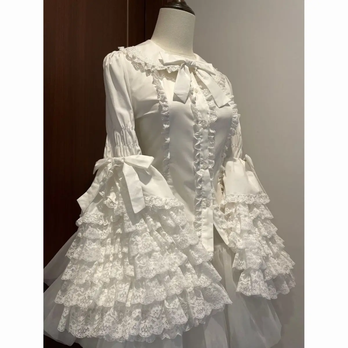Blusa estilo muñeca Lolita para mujer, camisa de gasa con manga Gigot de encaje, Top victoriano Kawaii, manga de princesa dulce elegante