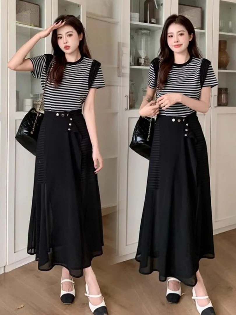 

Women's Summer 2024 Slimming Stripe Midi T-Shirt Skirt Set Short Sleeve round Neck Casual Fashion Ensemble Polyester Fiber