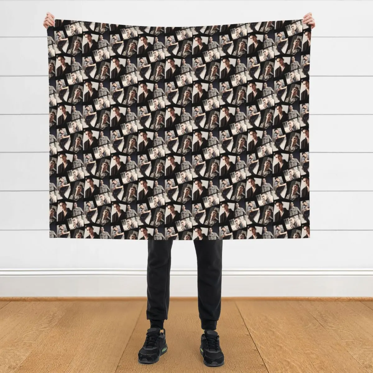 

Hero Fiennes Tiffin Collage Throw Blanket Plush Sleeping Bag Sofa Blankets