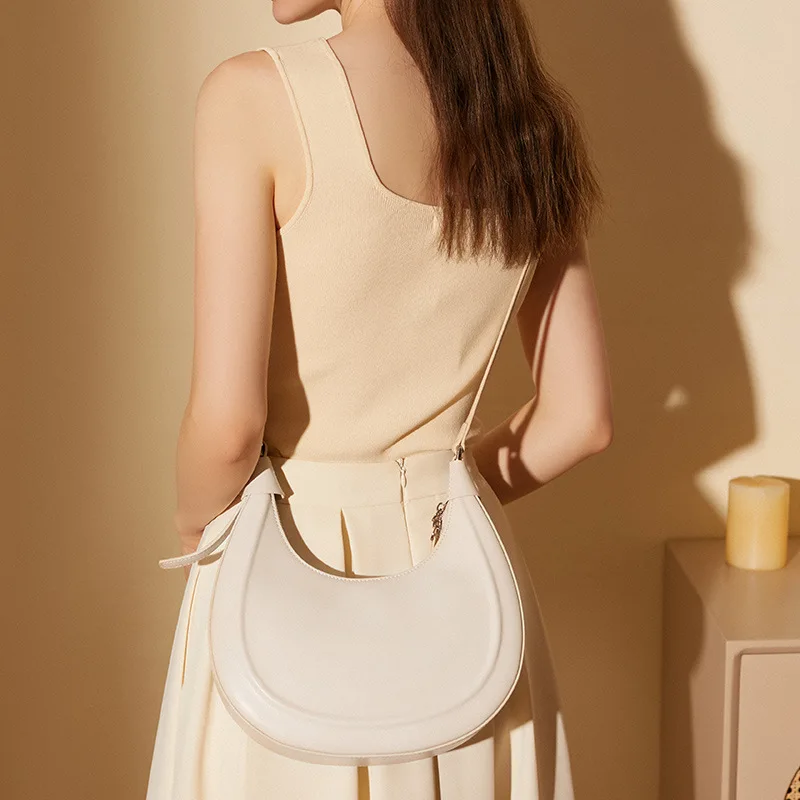 

High End Cowhide Half Moon Bag, Fashionable Crescent Armpit Bag, 2025 New Leather Casual Shoulder Crossbody Bag
