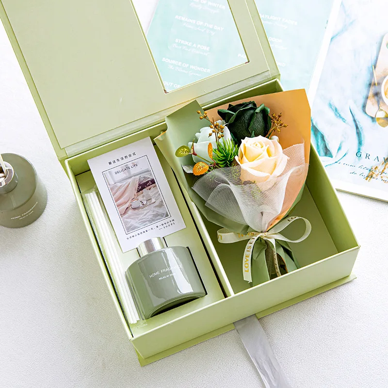 È personalizzato. Scatola portatile per aromaterapia, scatola per compleanno, scatola per Capodanno, scatola per imballaggio cosmetici, per le vacanze