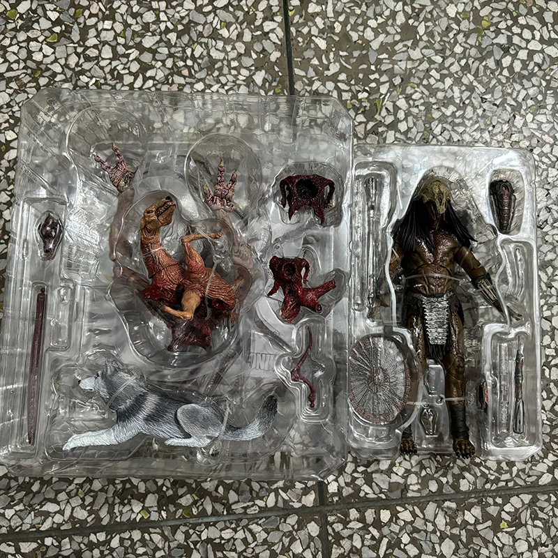 Neca Prey super Feral Predator Action شخصية ، ذا ثينج ديلوكس ، مخلوق الكلب ، ألعاب نموذجية قابلة للجمع ، مقاس 7 بوصة