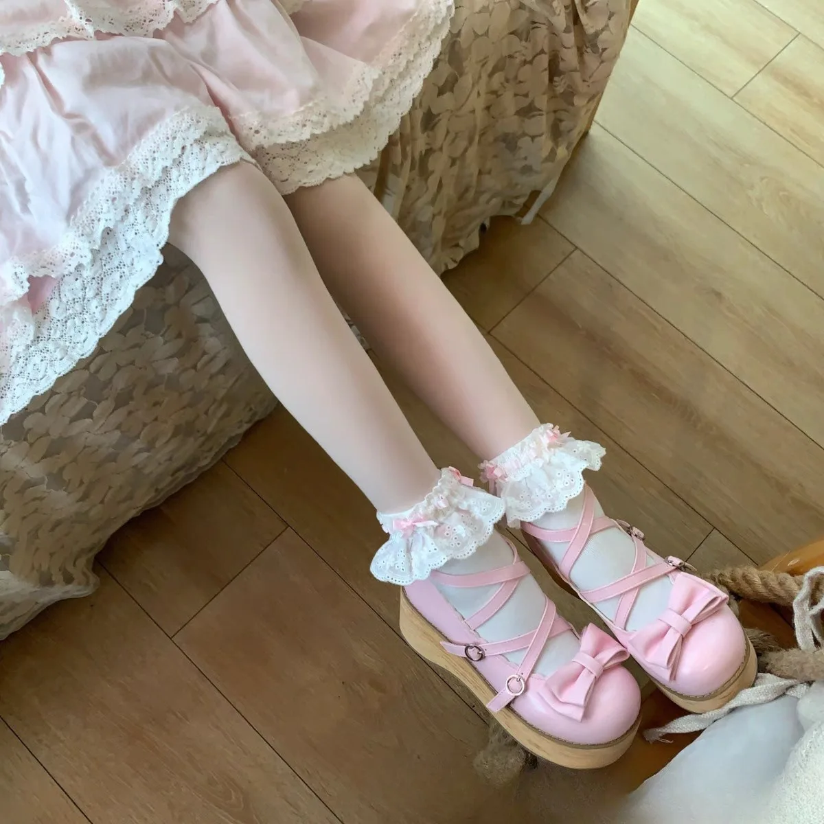 Damen Lolita Spitzen-Rüschen-Knöchelsocken mit Schleife, Niedliche Weiche Mädchen-Rüschensocken für High Heels und Plateauschuhe, Sommer, 7 Farben