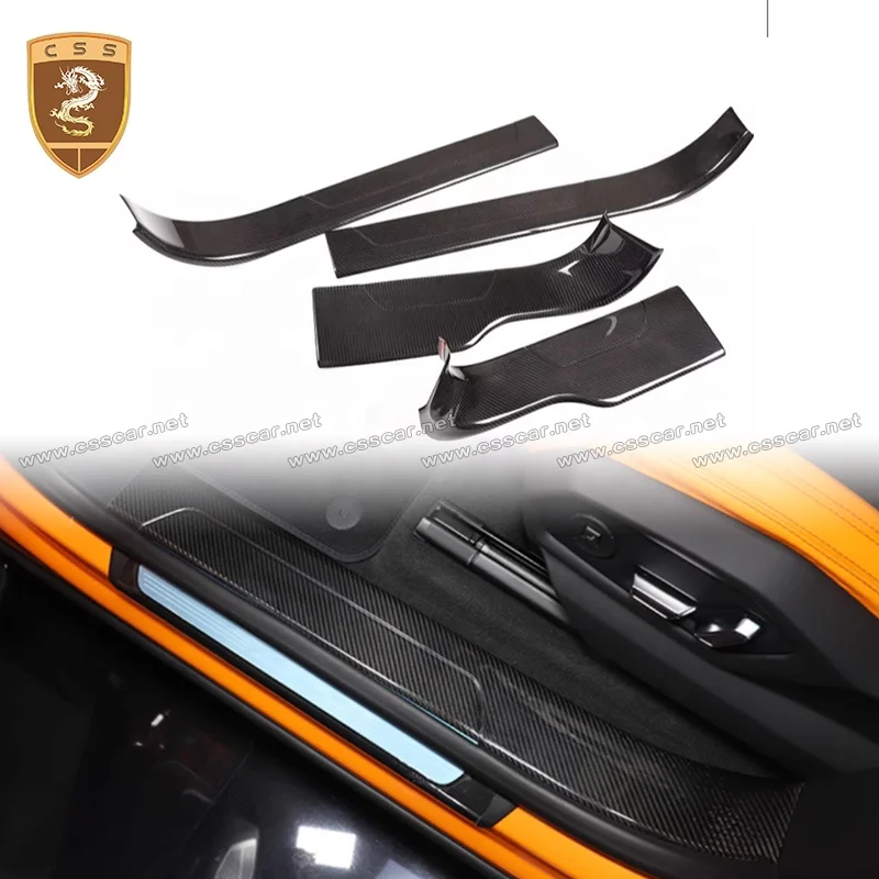 

Стильная защита для порога автомобиля из сухого углеродного волокна OEM для Lamborghini Urus 2018-2021