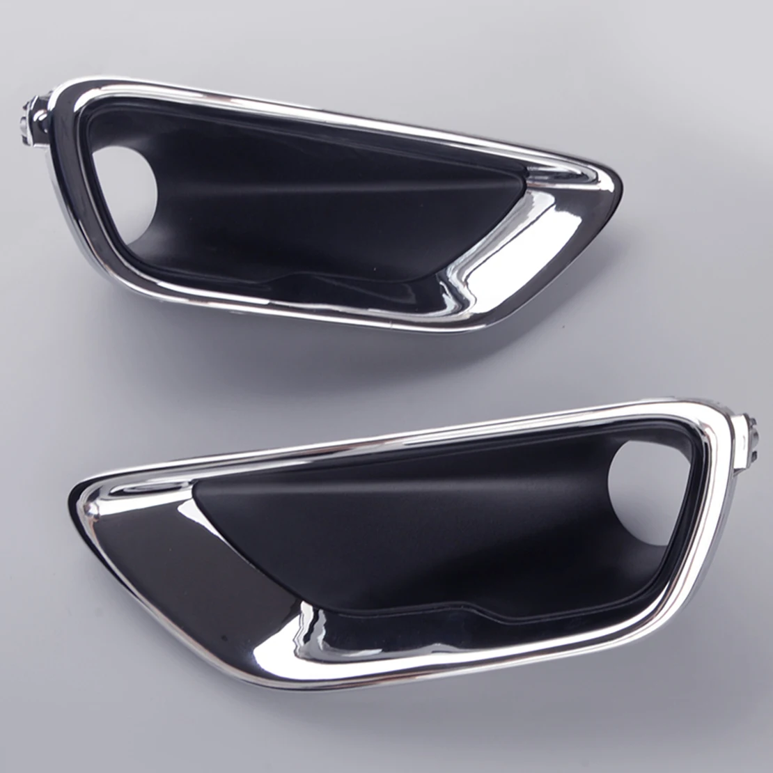 

68261711 АА 68261710 AA 1 пара переднего бампера, левая и правая противотуманная фара, крышка лампы, лицевая панель из АБС-пластика, подходит для Jeep Grand Cherokee 2016 2017-2020