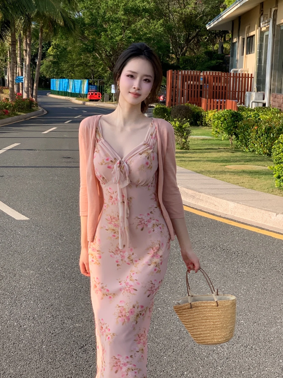 

Changmi Tang Soft Skin-Friendly Thin Knitted awl Air Conditioned Slim Fit Sun Protection Long Sve Pure Color Button up