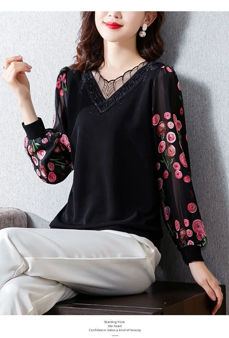 Camisetas Femininas de Moda Primavera/Verão, Novo Estilo, Blusas com Efeito de Duas Peças e Apliques de Pedras Preciosas, Tops Estilo Júnior