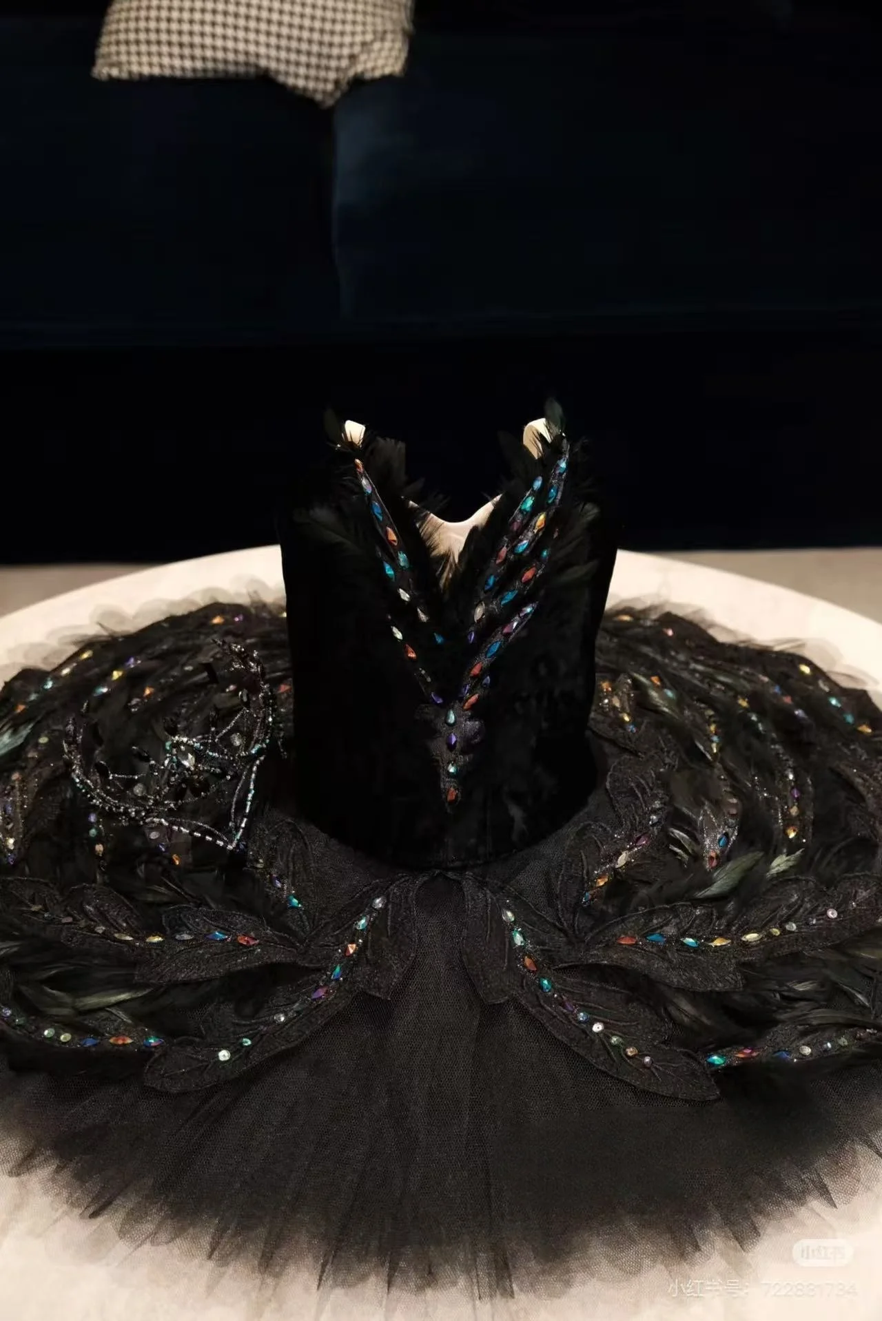 

Элитная новая балетная юбка-туту в стиле «Черный лебедь» для соревнований, пошитая на заказ для взрослых и детей.