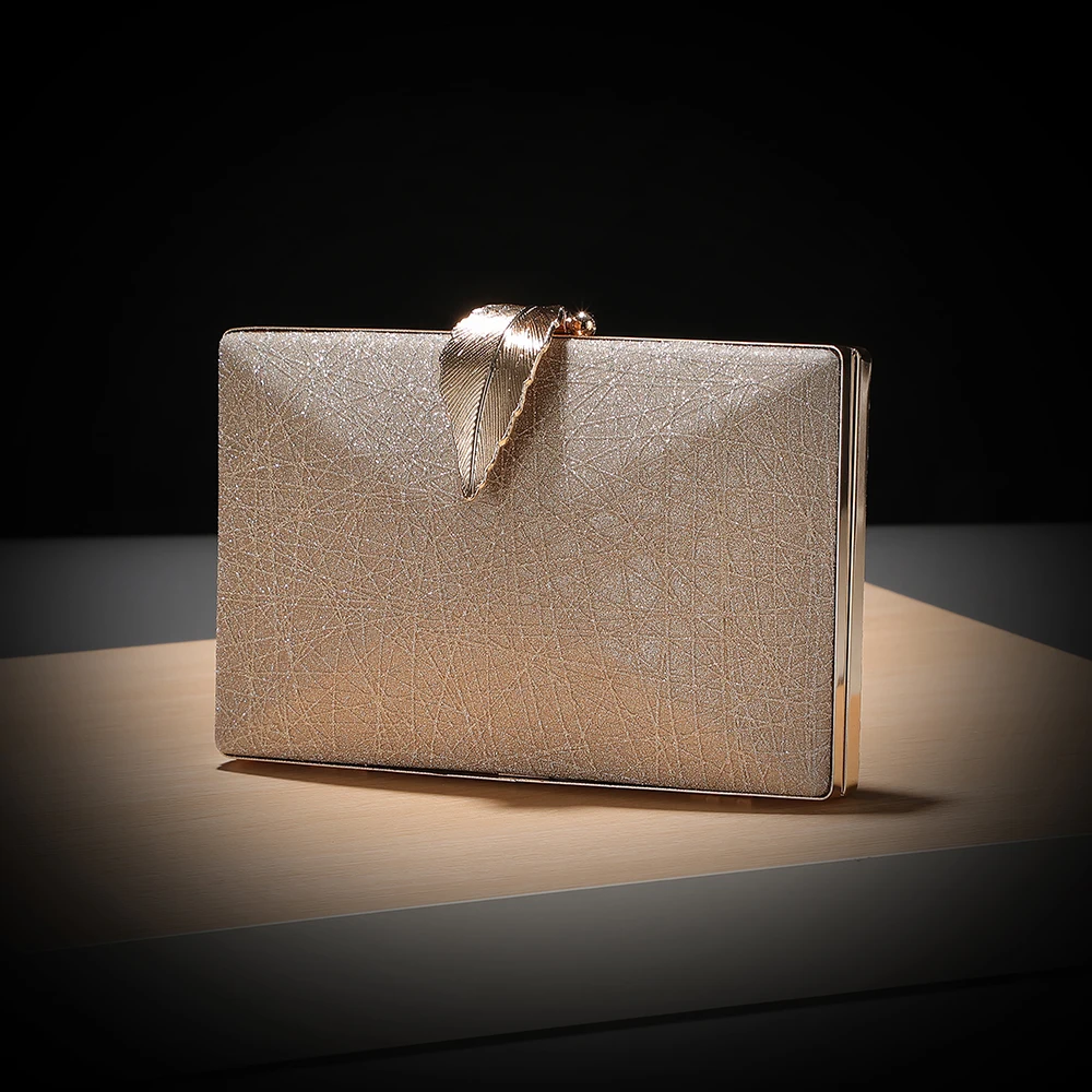 

Fashion Vintage Metal Leaf Lock Hand BagLuxury Design Party Gift Clutch Bag Ladies Wedding One Shoulder Silk Evening Bags