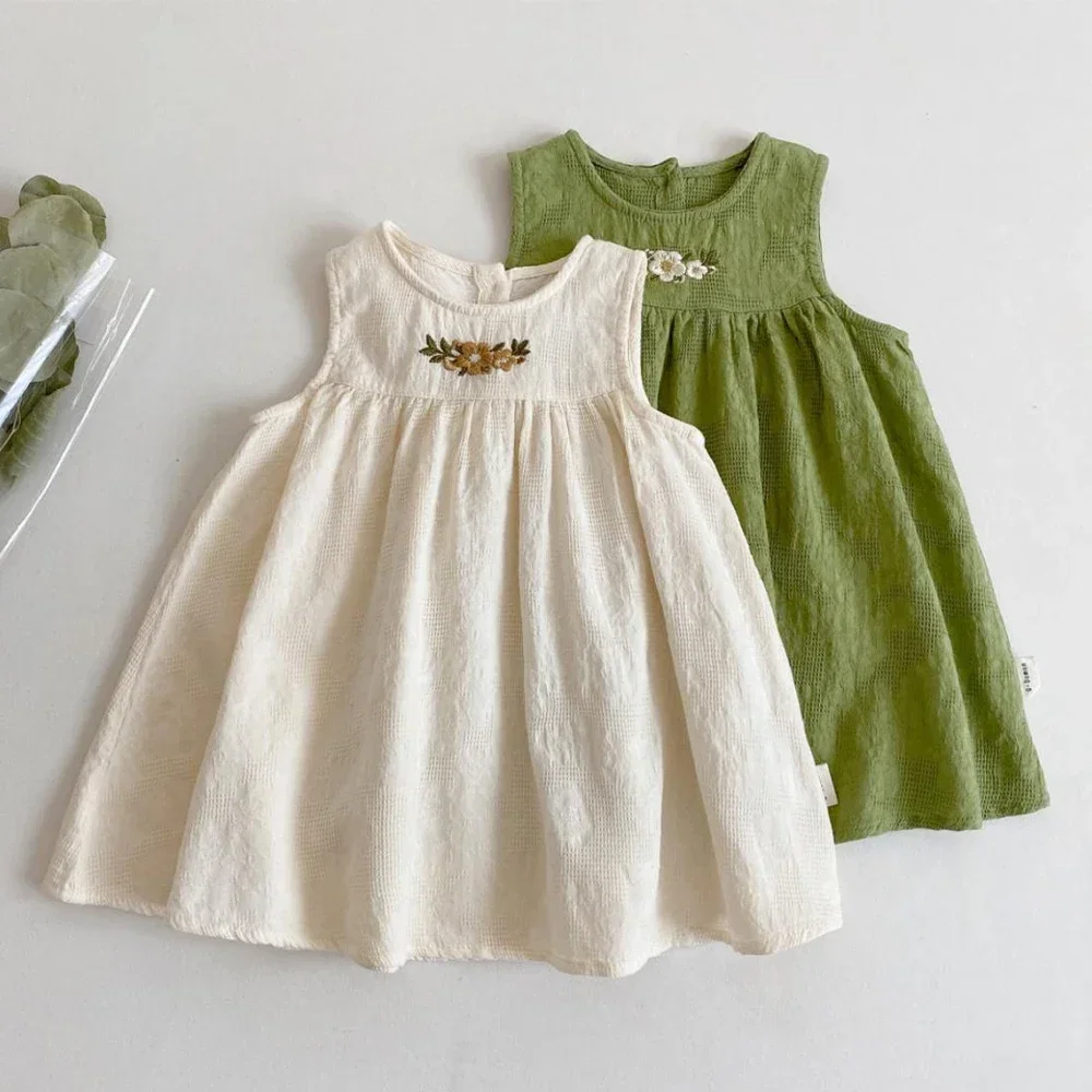 2024 Summer New Girls' Dress  Casual Round Neck Flower Embroidered Tank Top Dress Princess Dress